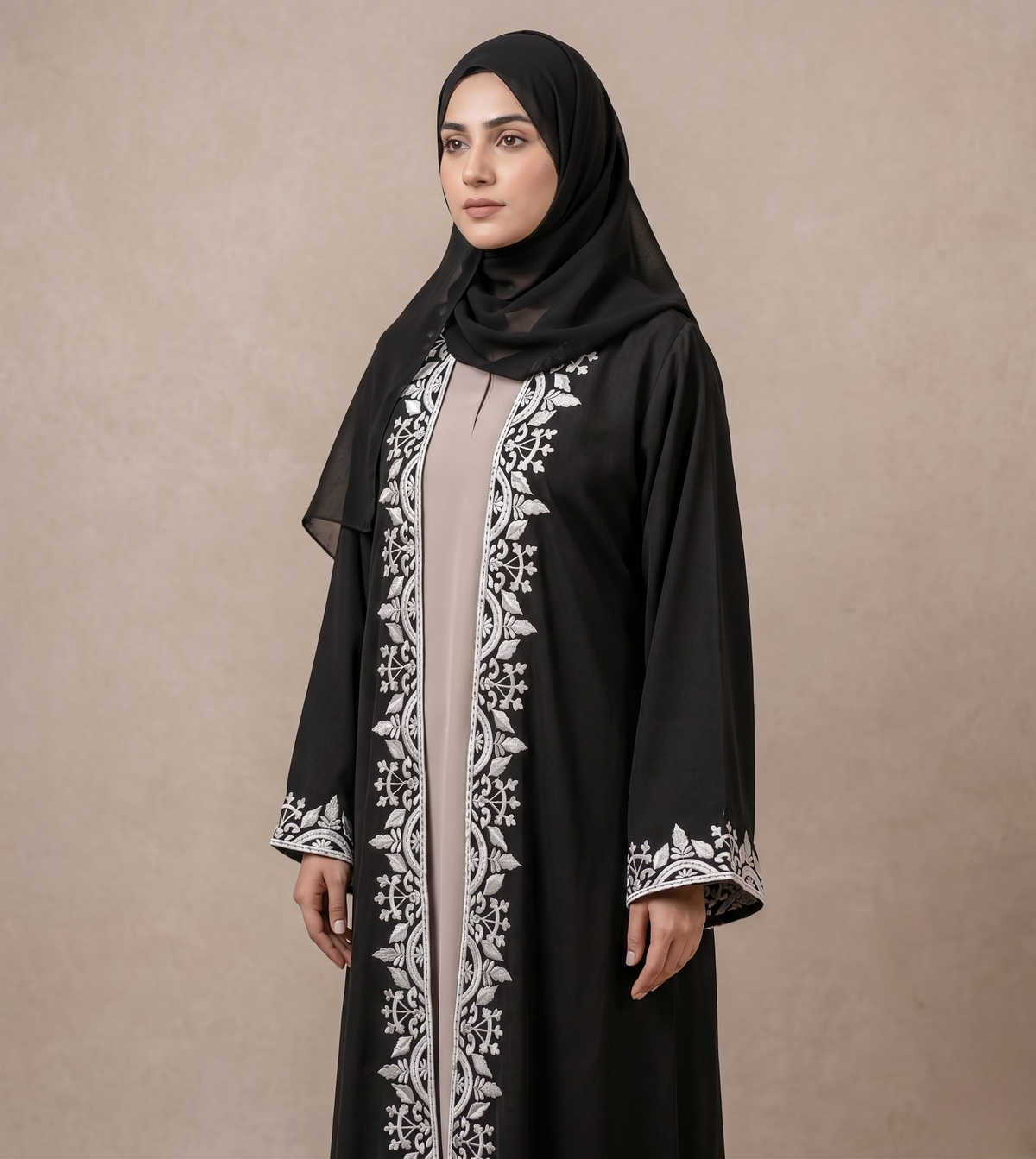 Black Layyin Abaya