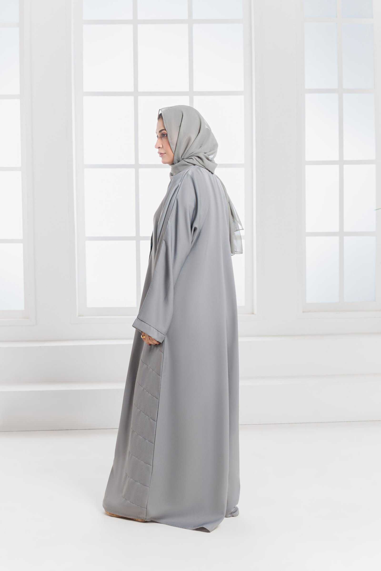 Pakiza Abaya