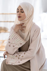 Lyra Abaya