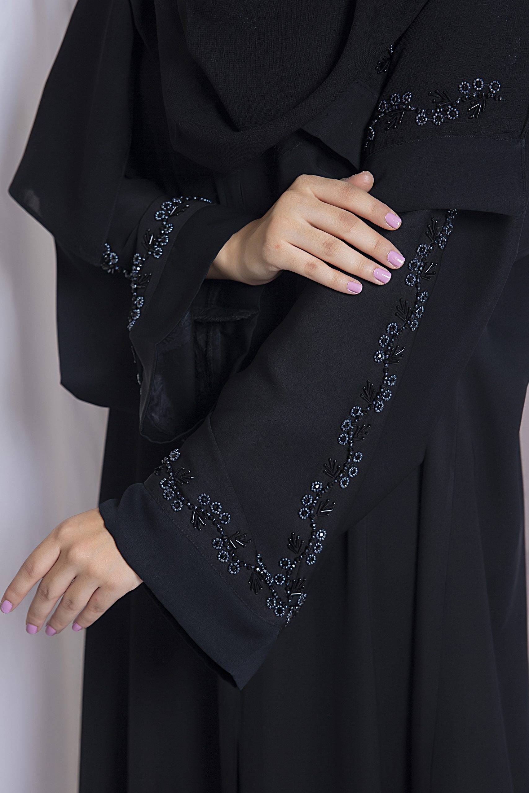 Abaya Al-Sahirah