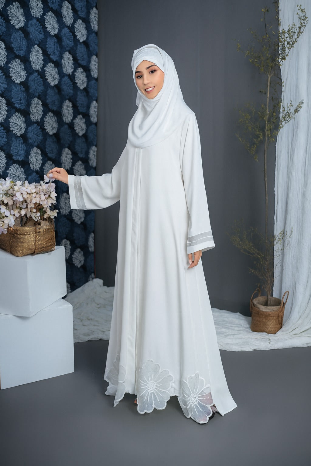 White Celestial Abaya